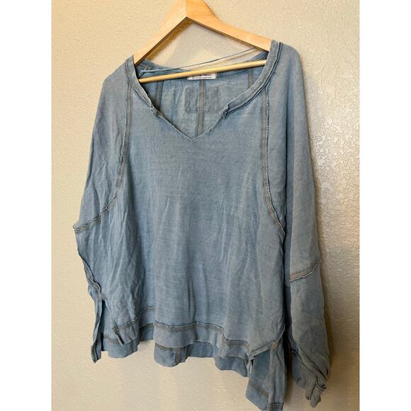 Free People We the Free Blue Oversized Slouchy Fit Tee Small Distressed Casual - Picture 3 of 8